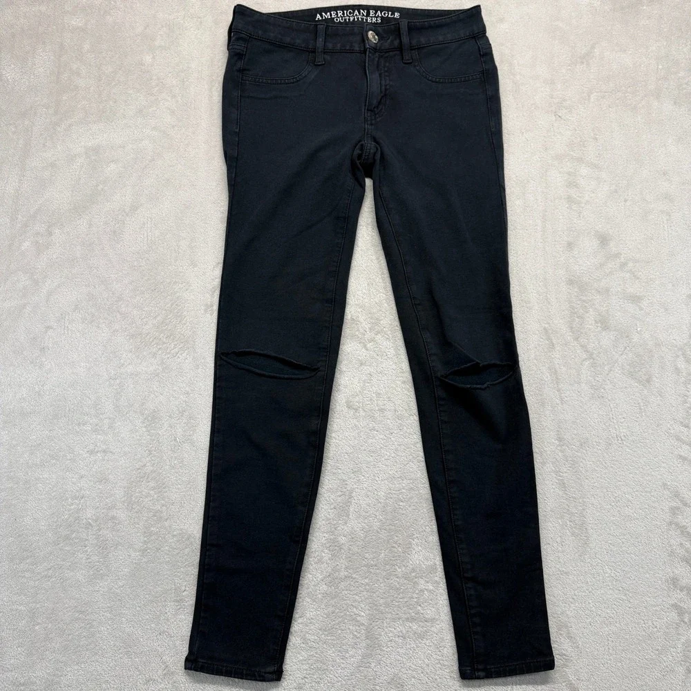 American Eagle Jeans Women's 2 Jegging Black Super Stretch Distressed Knee Slits - Picture 1 of 10